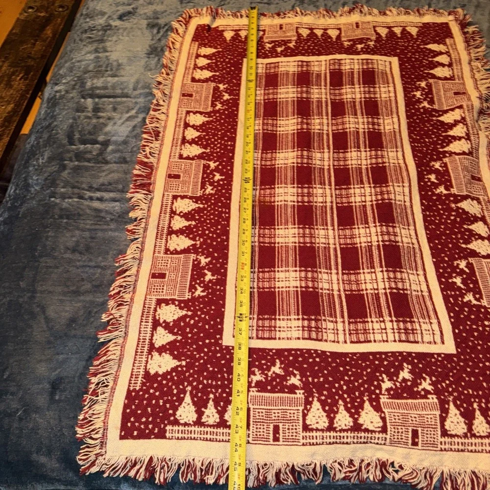 Crate Barrel table runner Red White Fringed House Tree Motif Belgian Cott 2 Side